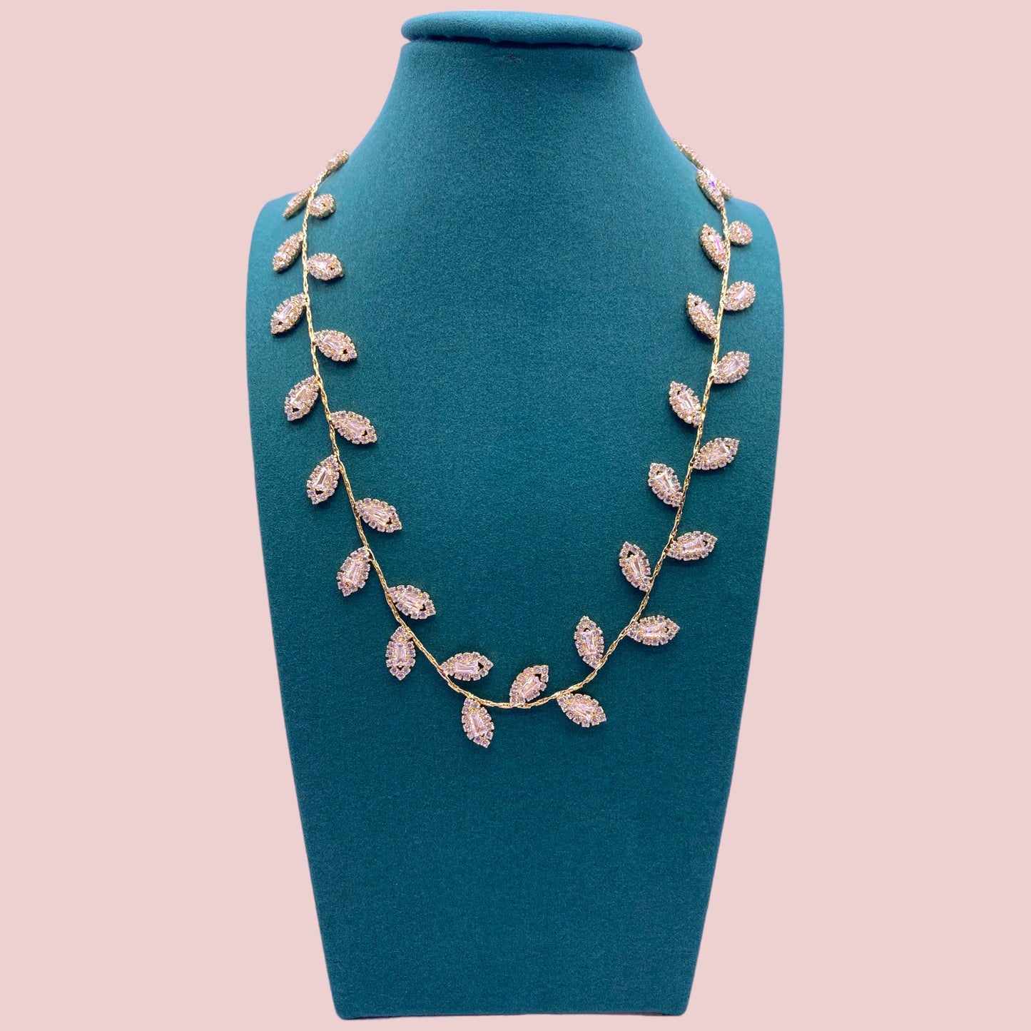 Collana Foglia