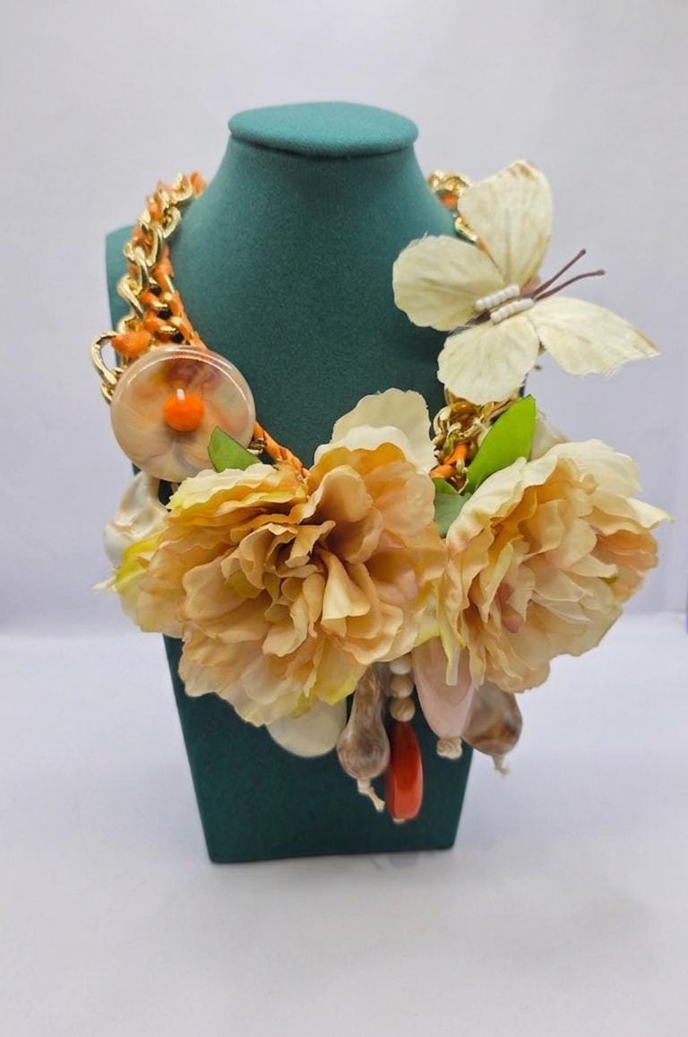 Collana Grande Con Fiori